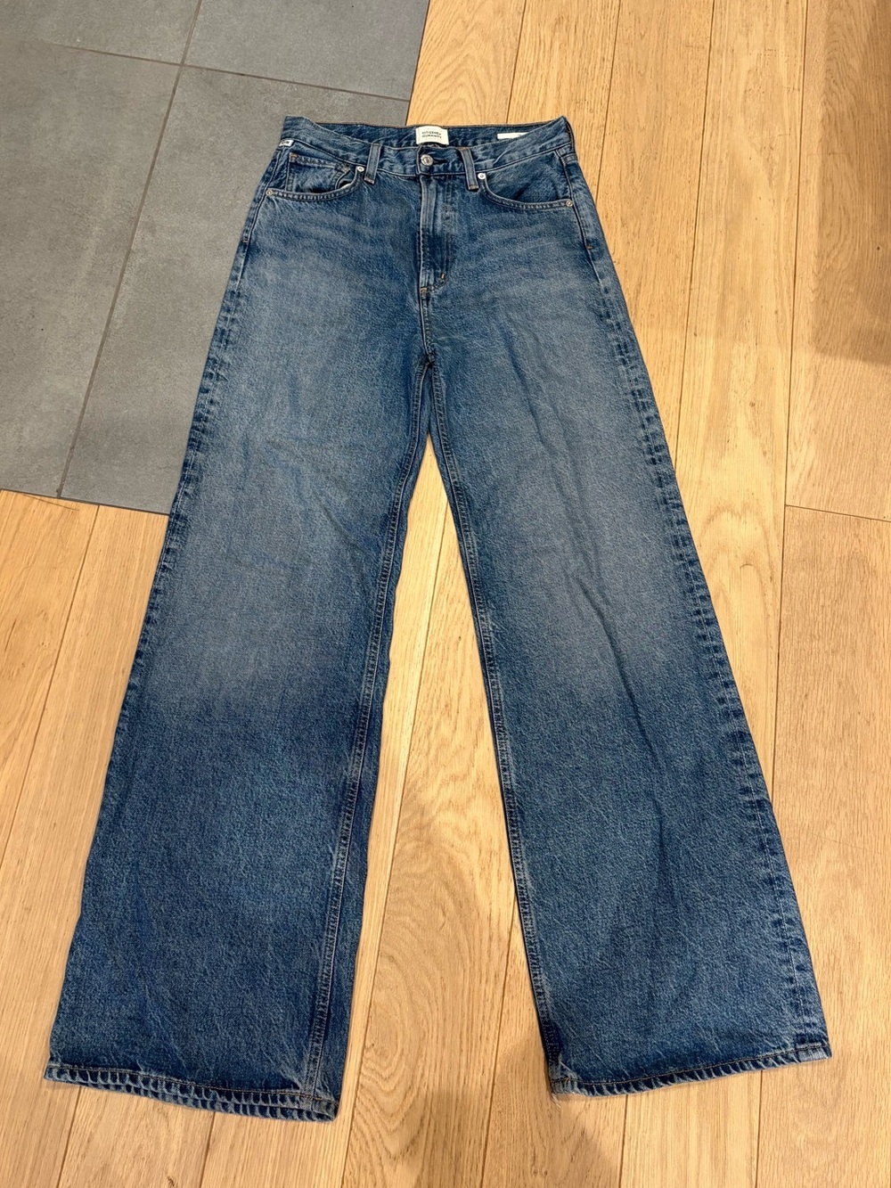 Citizens Of Humanity Paloma Wide-Leg Jeans in Medium Blue Denim